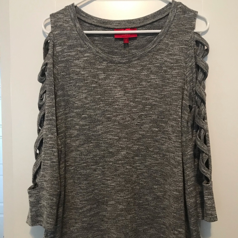 Cross cross arm sweater